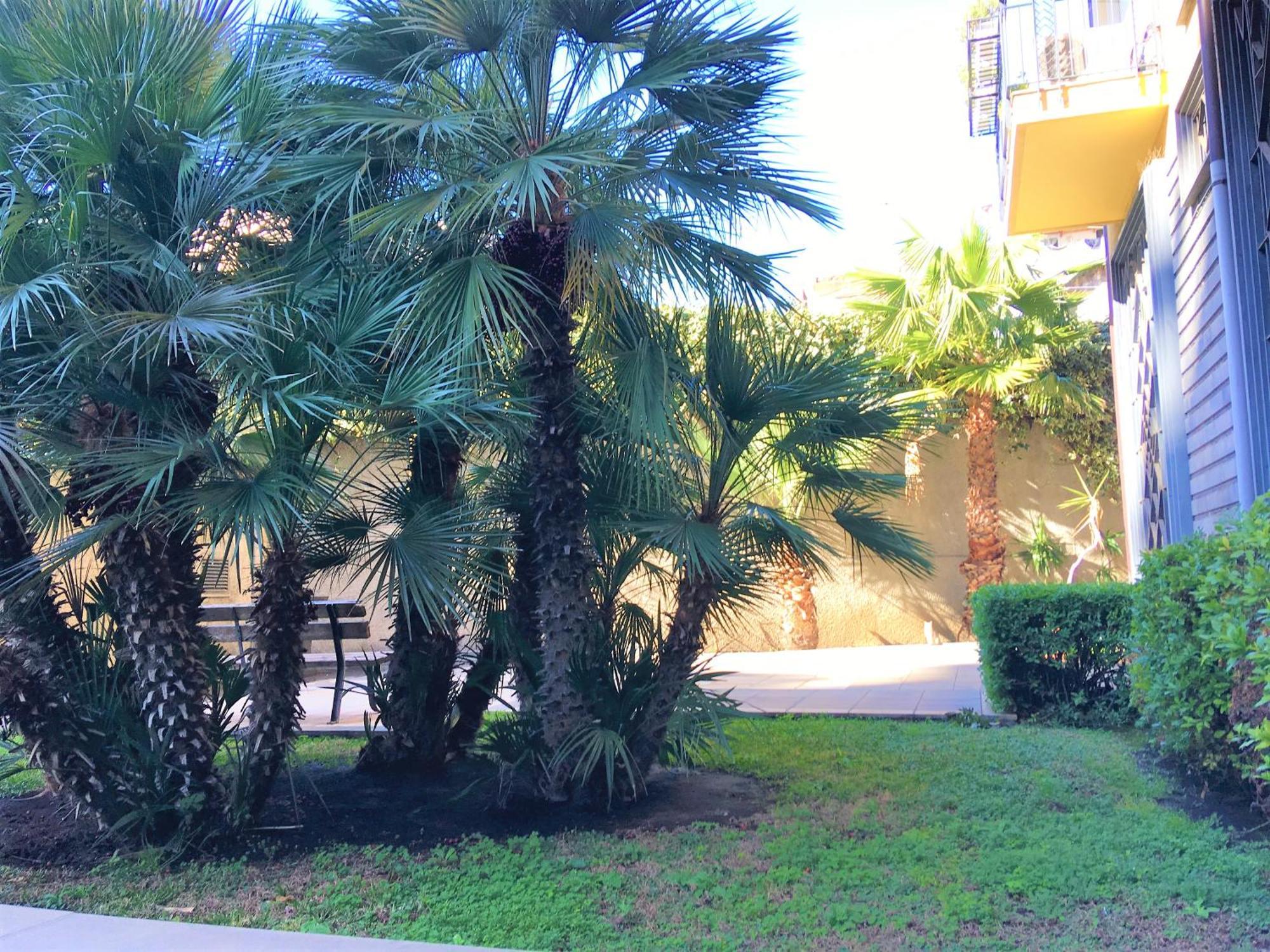 Seafront In The City Affittacamere
